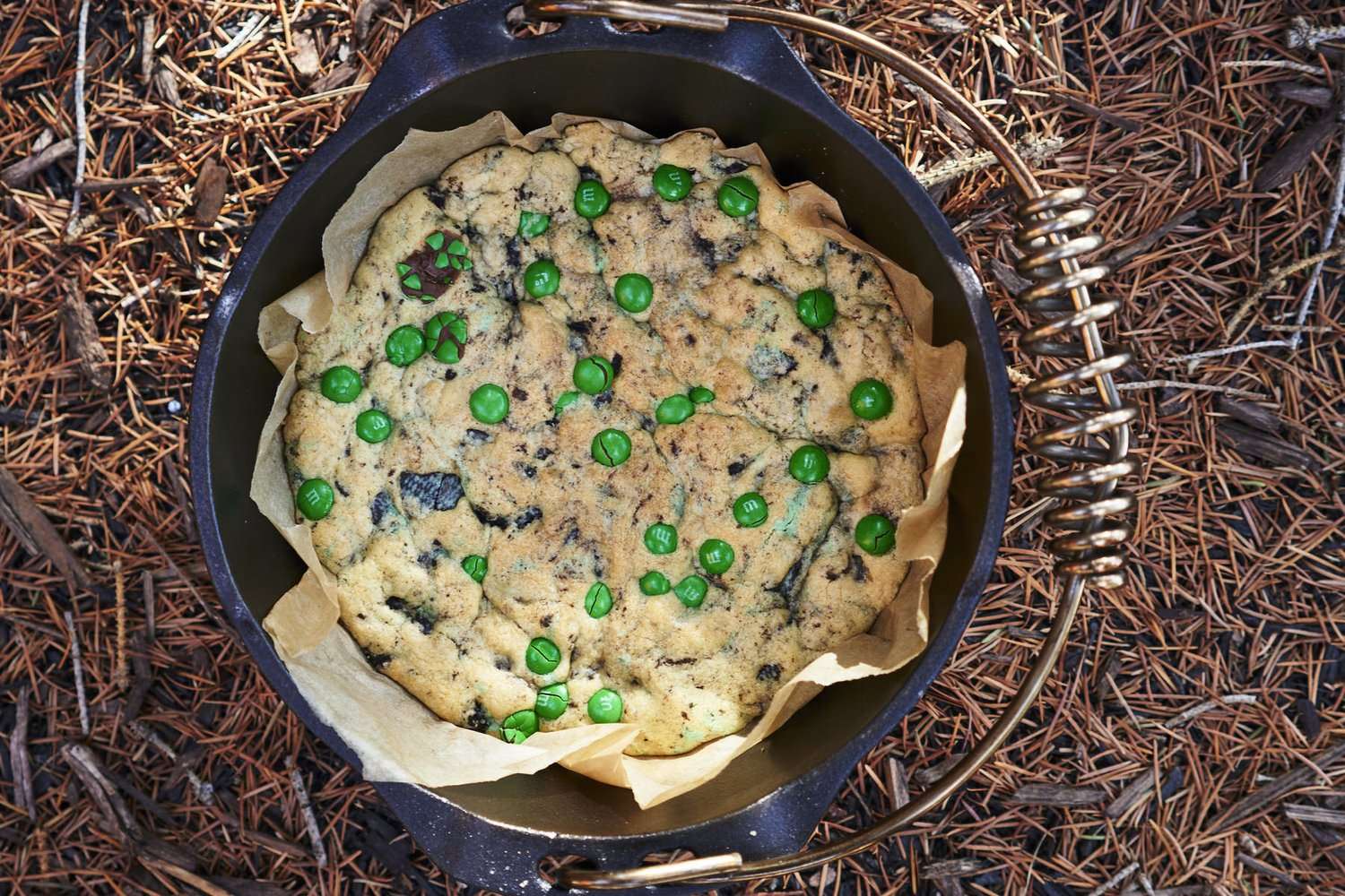dutch oven mint chocolate chip cookies camping dessert