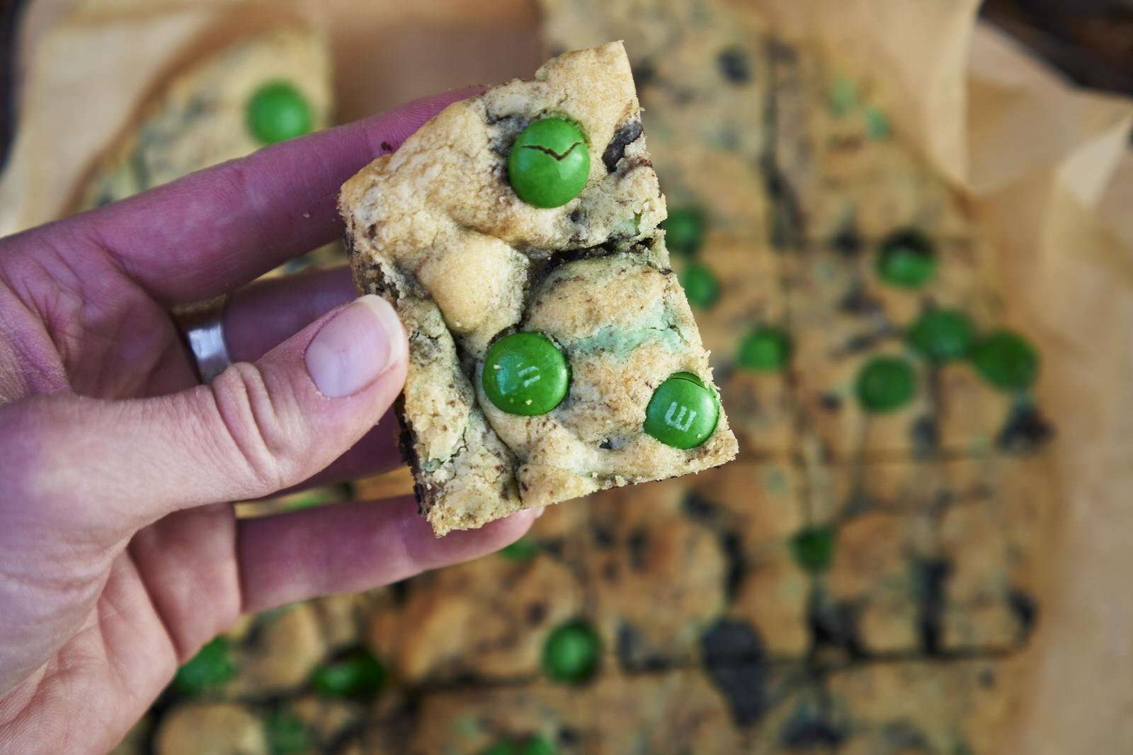 mint chocolate cookie bar