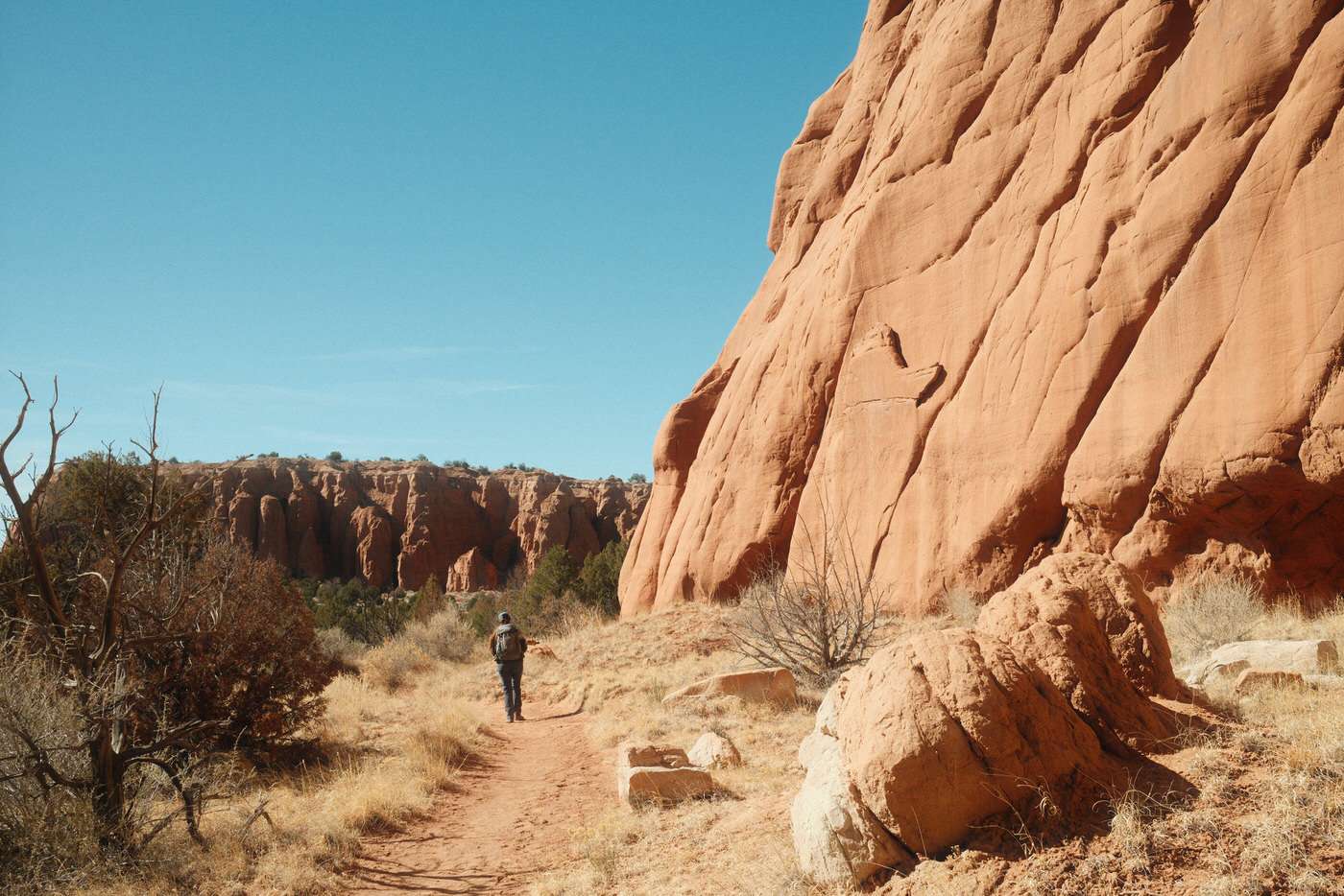 Amanda hiking on the Grand Parade Trail in Kodachrome Basin State Park