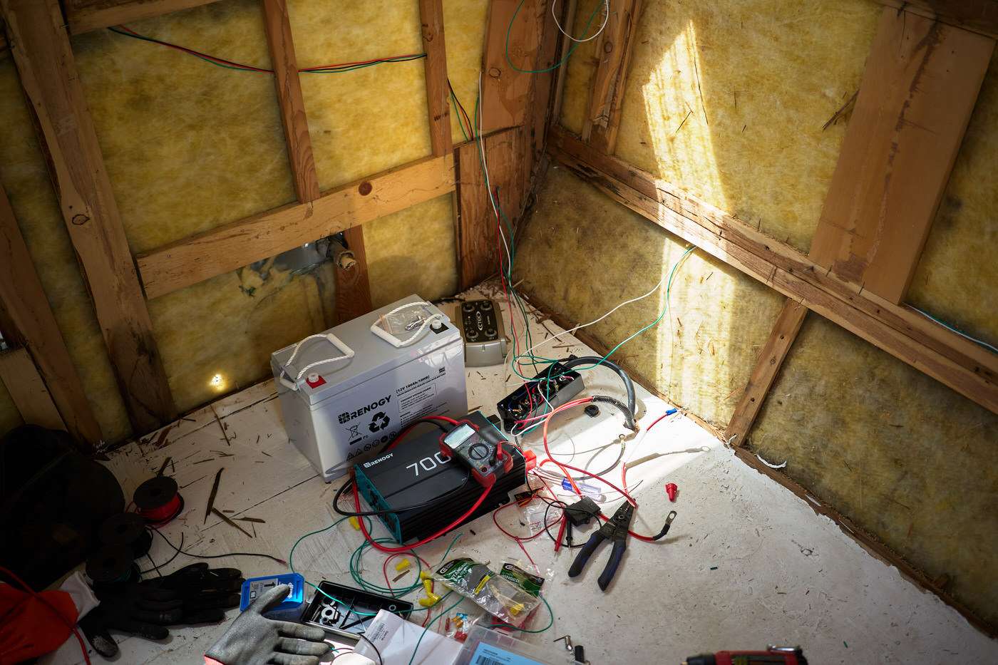 the new electrical system in our 1960s vintage camper 